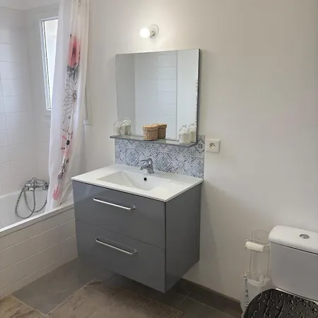 Maison 95m2 6 Personnes Piscine Villa *