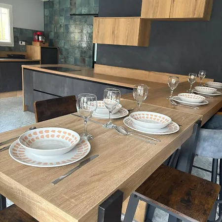 Maison 95m2 6 Personnes Piscine Villa *